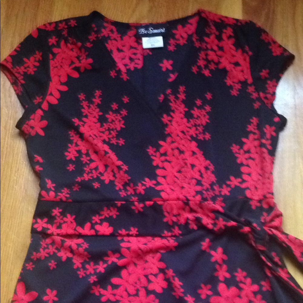 Red Floral Design Dress - Picture 2 of 6